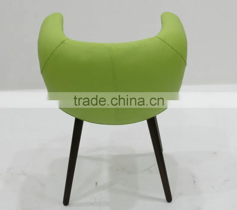 replica relaxing fiberglass material fabric grace elegant Bo Strange Frost Chair with wooden legs