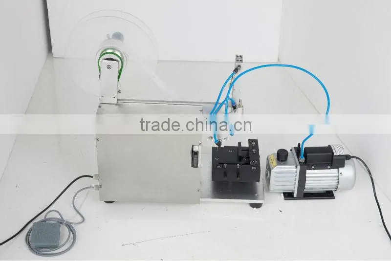 MT-60 semi-automatic applicator for bottles