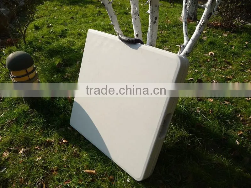 4FT Strong and durable blow molded folding table