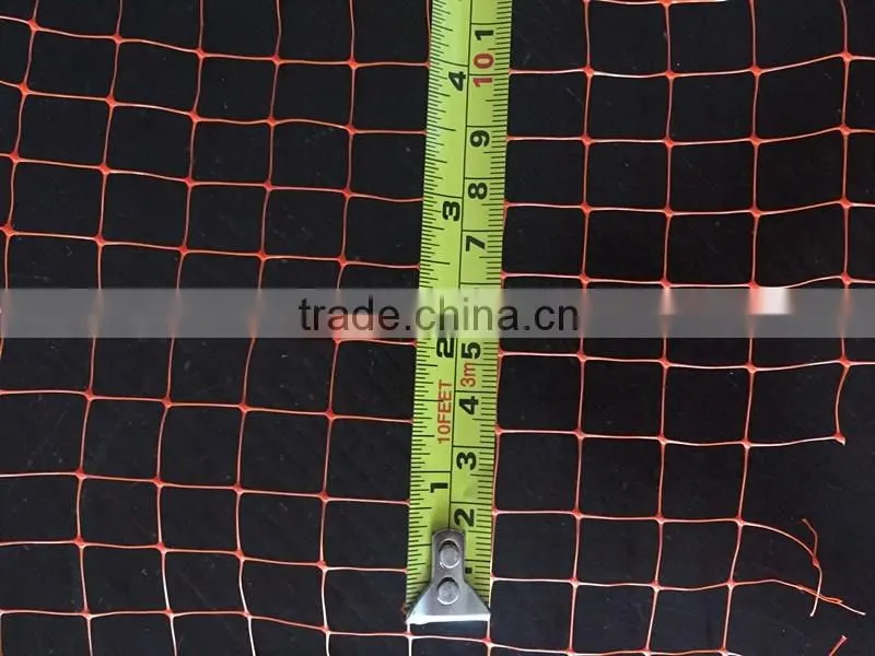 Disposable plastic cargo containment net