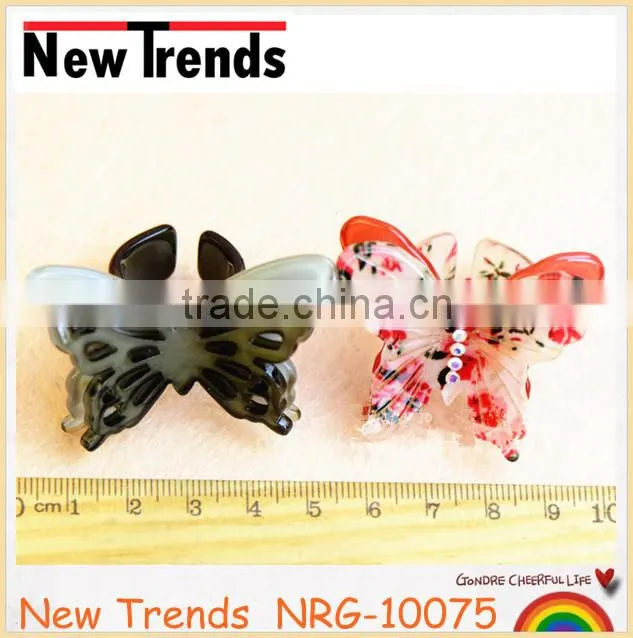 Latest model transparent resin blue ring with crystal