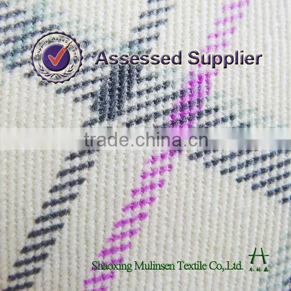 Woven printed polyester-cotton twill fabric