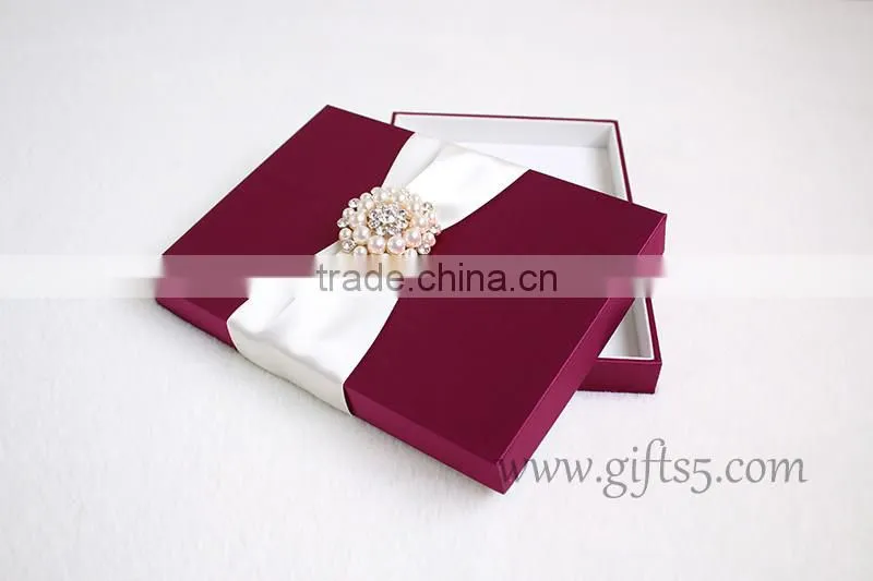 Luxury Fuchsia wedding invitation gift boxes in handmade