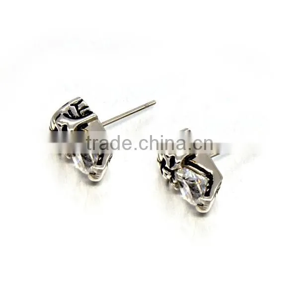 Alibaba Wholesale Unique Jewelry mens Jewelry Stainless Steel Diamond Skull Stud Earrings