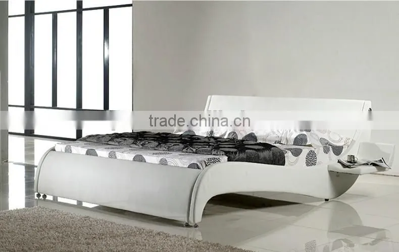 Luxury Arched Shape Black/White Leather Double Bed for Hotel