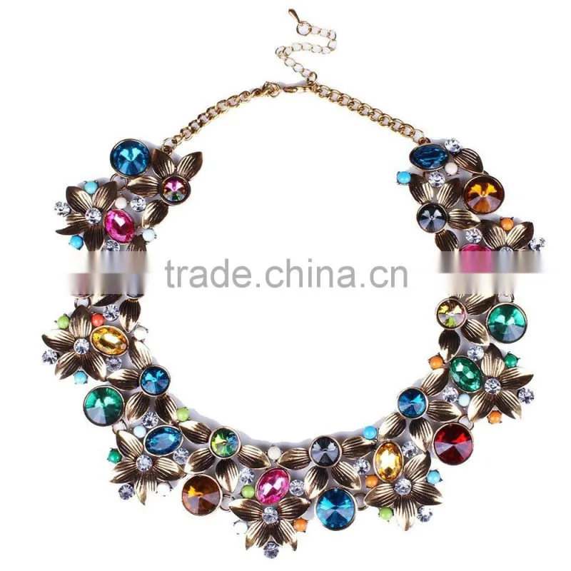 Hot Hot Hot! Fine cut! Fine transparency! Dongzhou high quality crystal sew on round stones