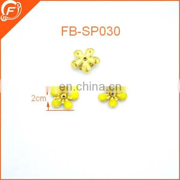 wholesale yellow metal & epoxy flower fashion garment trim