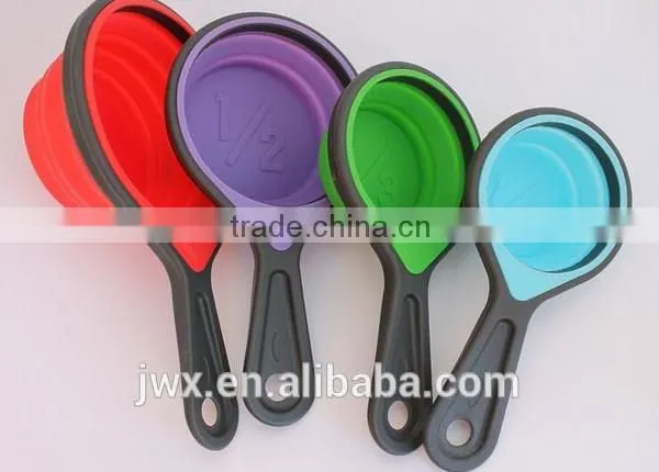 Food grade silicone 8-piece measuring cup in various colors