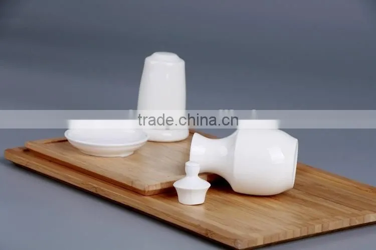 plain restaurant ceramic soy sauce and vinegar pot