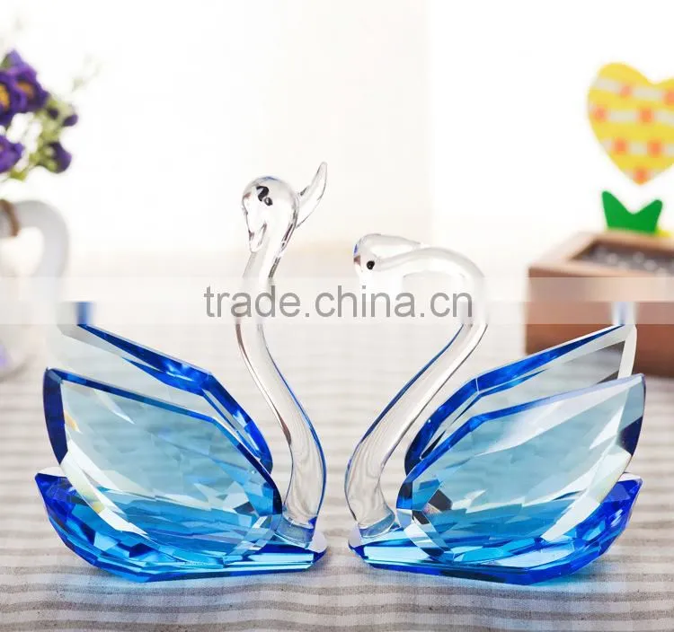 Shining Special Souvenir Crystal Swan Centerpieces
