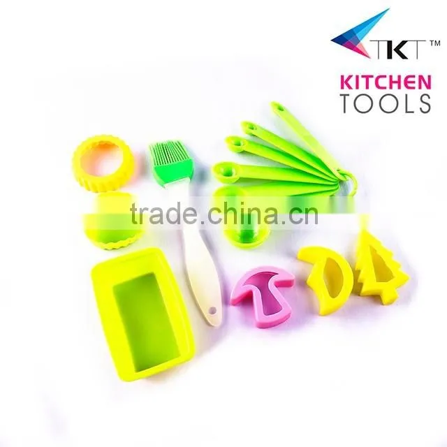 Kid's Silicone Baking Utensil For Home Bakeware With Window Box Packing