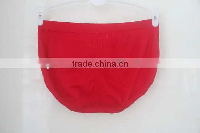 yiwu big factory produce 100% cottone flower embroidery woman underwear