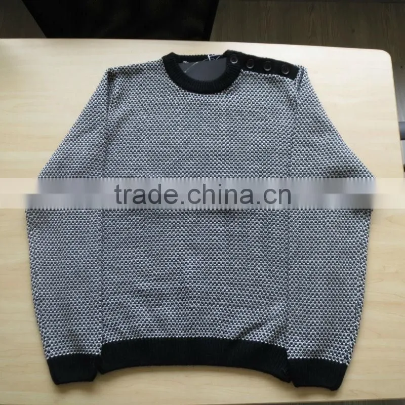 Round neck with shoulder buttons design pullover casual men knitted sweater men