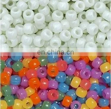 Color-Changing Pony Beads and Rubber Bands Bracelet