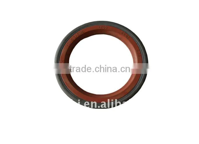 Oil seal for heavy truck