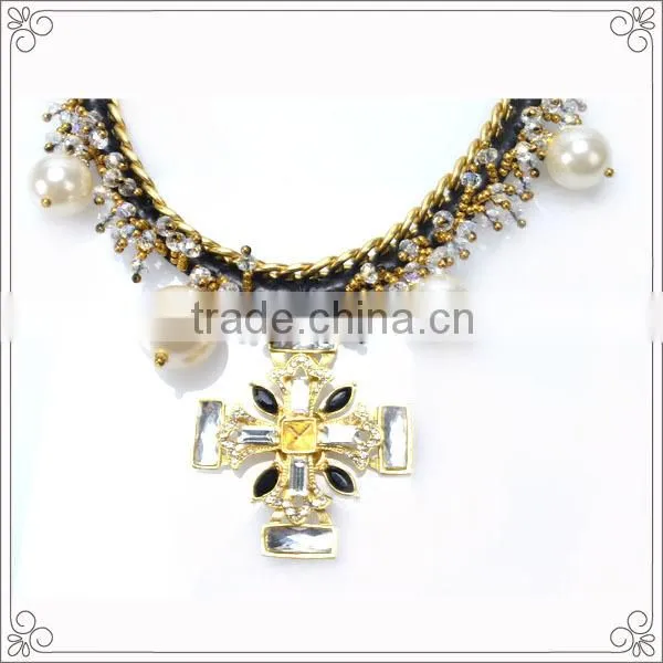 Factory Sale Flower Crystal Cross Necklace With 4pcs Pearl