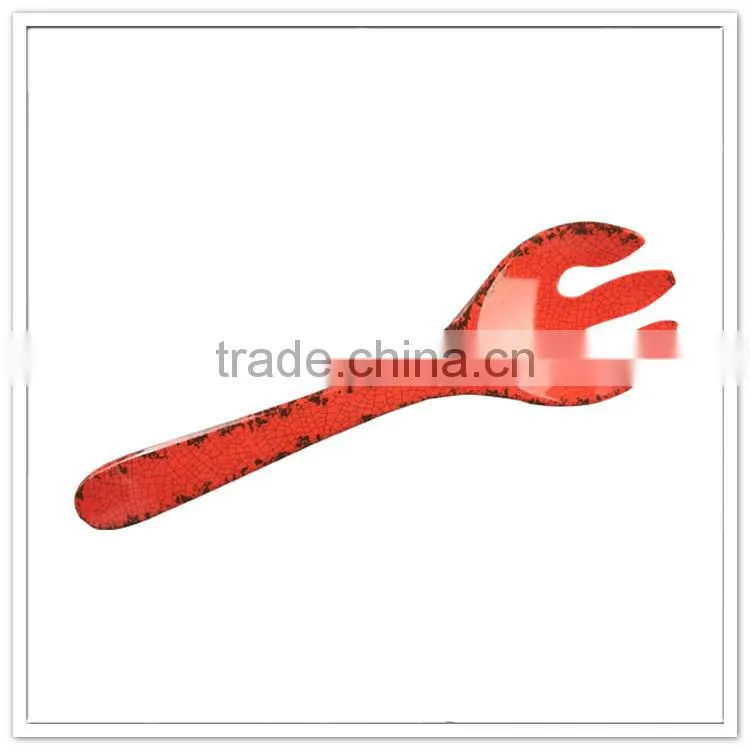 Deep red chief used large personal fork and spoon