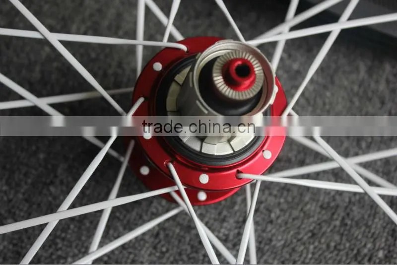 China wholesale bicycle parts carbon road bike wheels 50mm clincher MT-50C