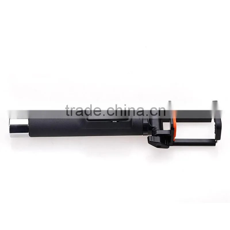 New wholesale monopod selfie stick with bluetooth shutter button YT888