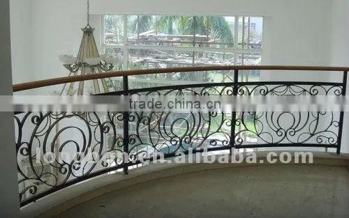 2015 Top-selling modern wrought iron balcony fence