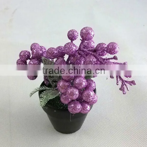 Artificial decorative purple grape