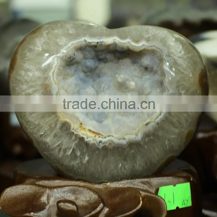 natural heart shape rock quartz agate stone geodes