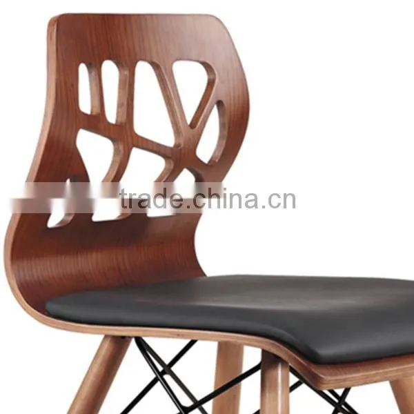 2015 New Leatherette Cushion Plywood Dining Chairs with Wooden Legs