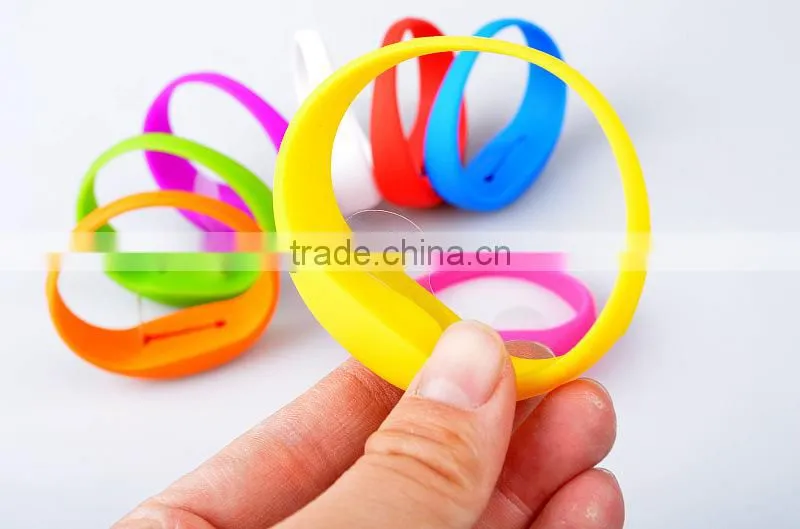 2015 Hot Sell Baseball Silicone Bracelets , Silicone Bracelets For Fundraising
