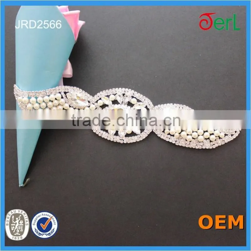 Fashionable wholesale bridal rhinestone applique for decoration
