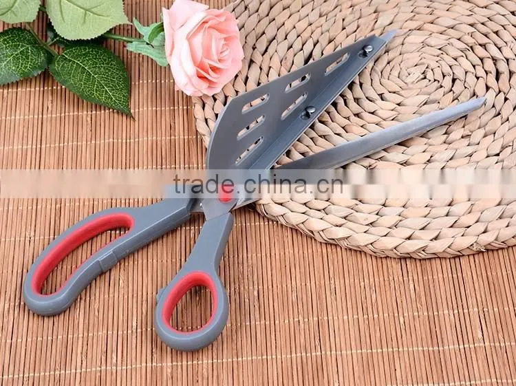 2016 Multifunctional stainless steel pizza scissors with rubber soft tpr handle /rubber scissors