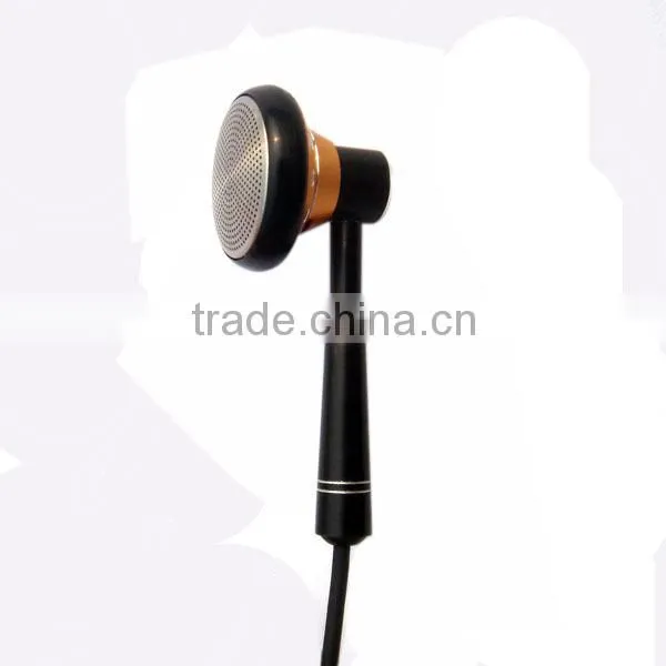 Music player mp3/mp4 skull earphones with mic earphone bulk