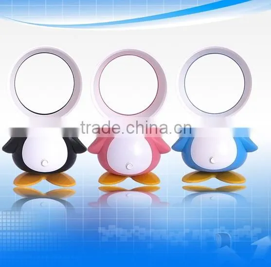2014 Hot Selling Plastic Novelty Mini Fan