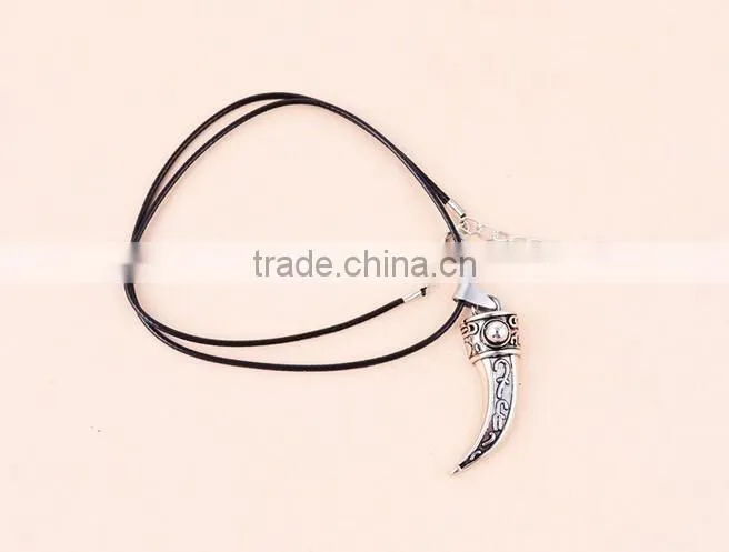 Fashion Stainless Steel Wolf Tooth Fake Turquoise Pendant Necklace Mens Jewelry