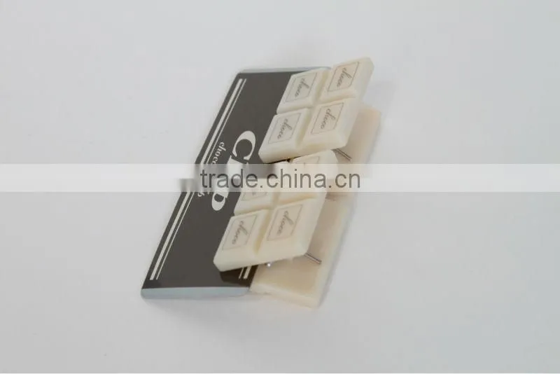 2014 hot sellplastic hanging clip, colorful plastiac clips plastic retaining clips and Popular with the young man