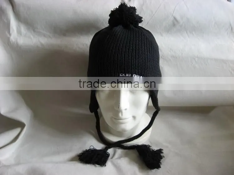 knitted winter hat with bluetooth headphone