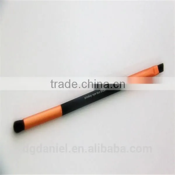 Single Synthetic Hair Eyeshadow Brush Disposable in stock