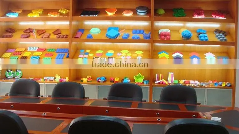 Food grade silicone triangle cupcake mould/muffin mold/ FDA LFGB proved bakeware
