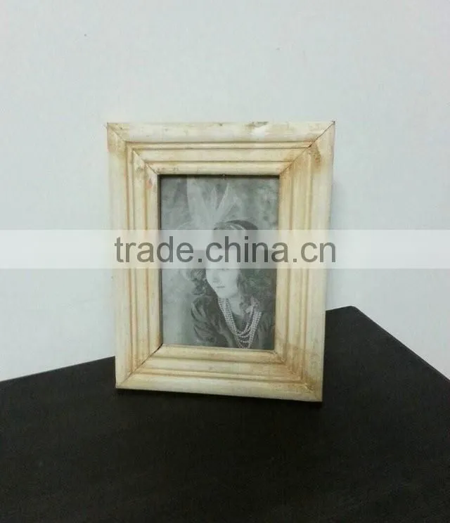 Cheap Wholesale Antique White Wooden Photo Picture Frame