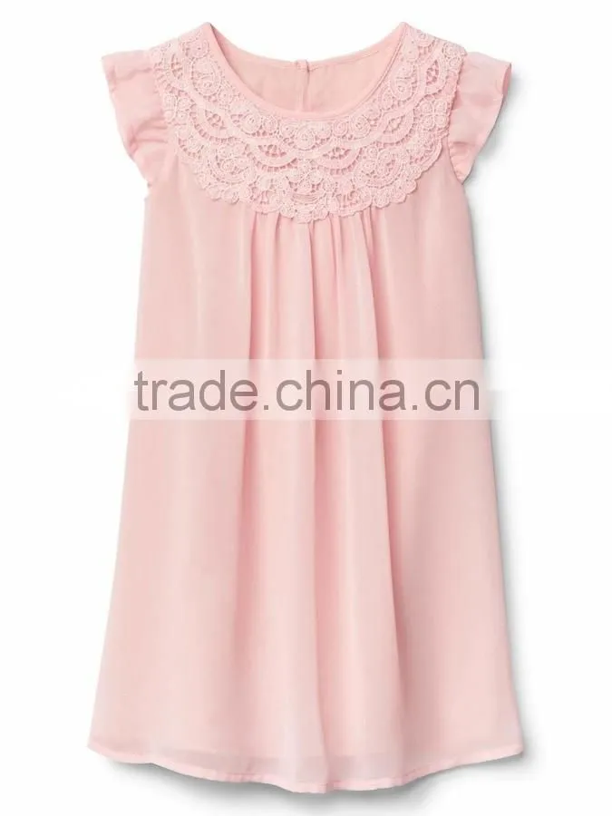 2017 OEM services fashion Custom Clothing Child smocked dress Lace neckline flutter dress
