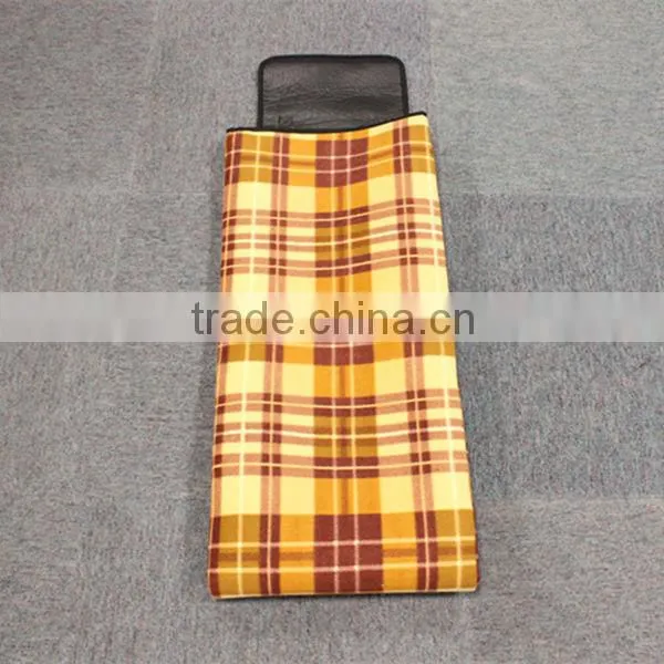 Outdoor waterproof cheap price picnic camping blanket