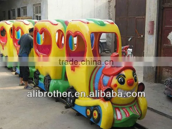 New design high quality cheapest Amusement Outdoor Playground Electric Mini Track Train