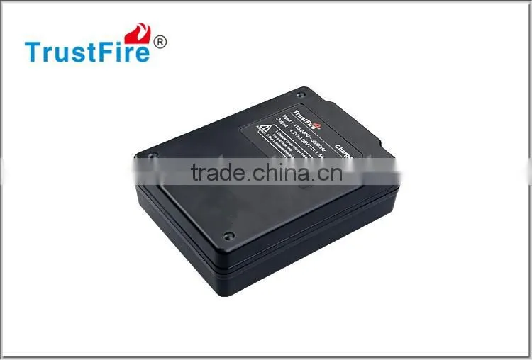 2016 newest Trustfire BP01 battery pack , 6200mah rechargeable battery pack with intelligent battery charger