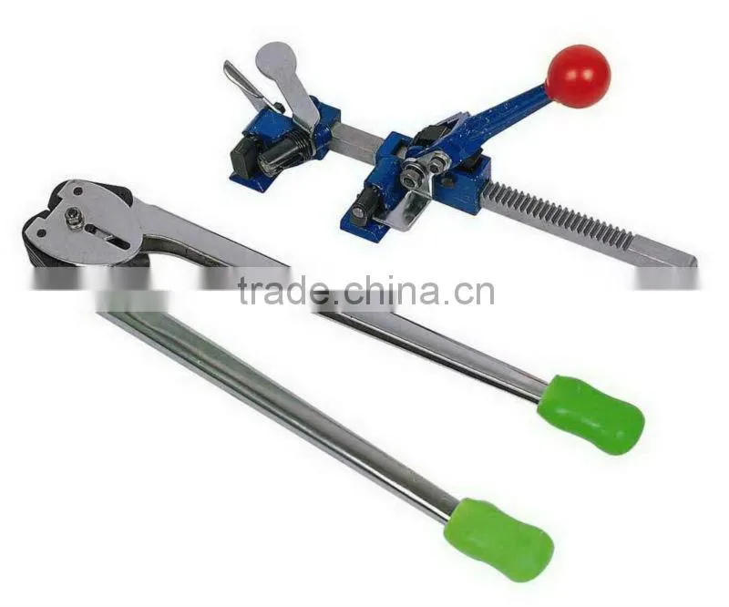 Handheld strapping machine
