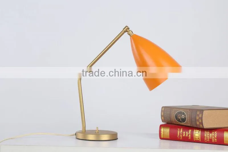 Manufacturer's premium modern led table lamp wood table lamp
