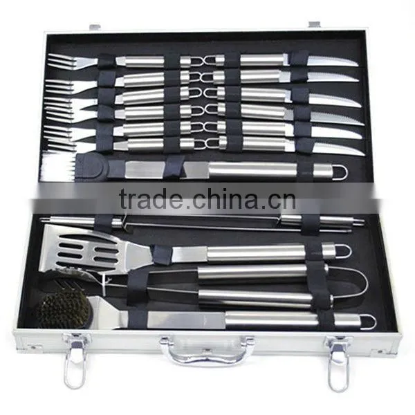 BQ-0061 / Alu case 21 pcs hollow handle mini barbecue