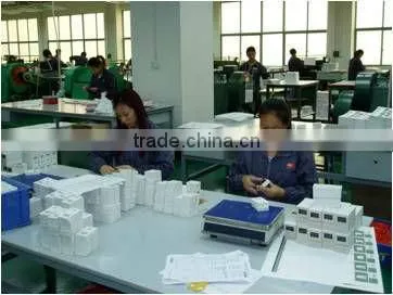 china factory cheap Christmas custom paper bags with handles