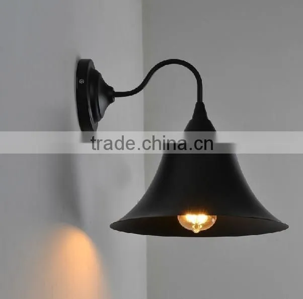 Three Edison Bulbs Antique Lofy Style Modern Wall Lamp
