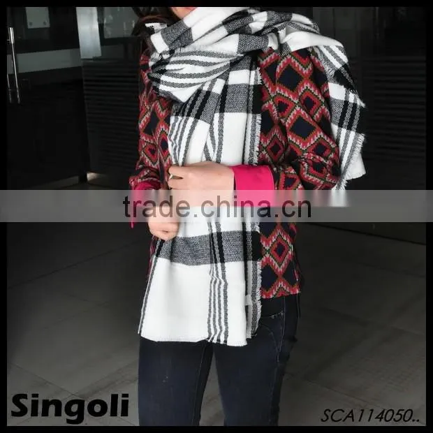 Fashio Trendy 2015 Spring ladies black and white Plaid Blanket Scarf