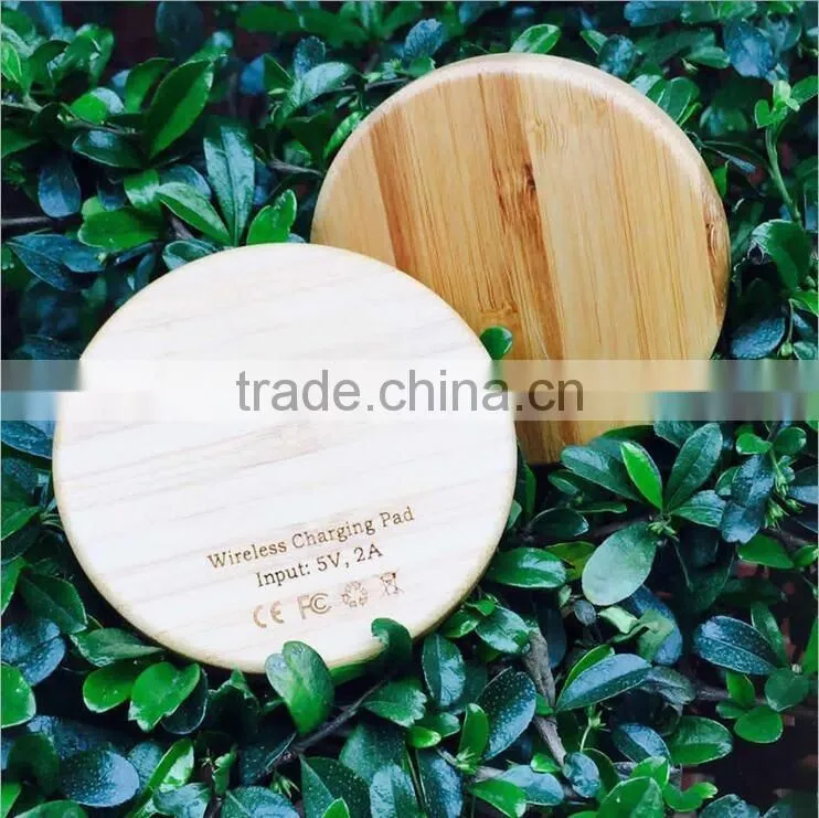 Creative bamboo wood wireless charger pad for Apple & Android Universal Wireless Universal mobile phone charger adapter