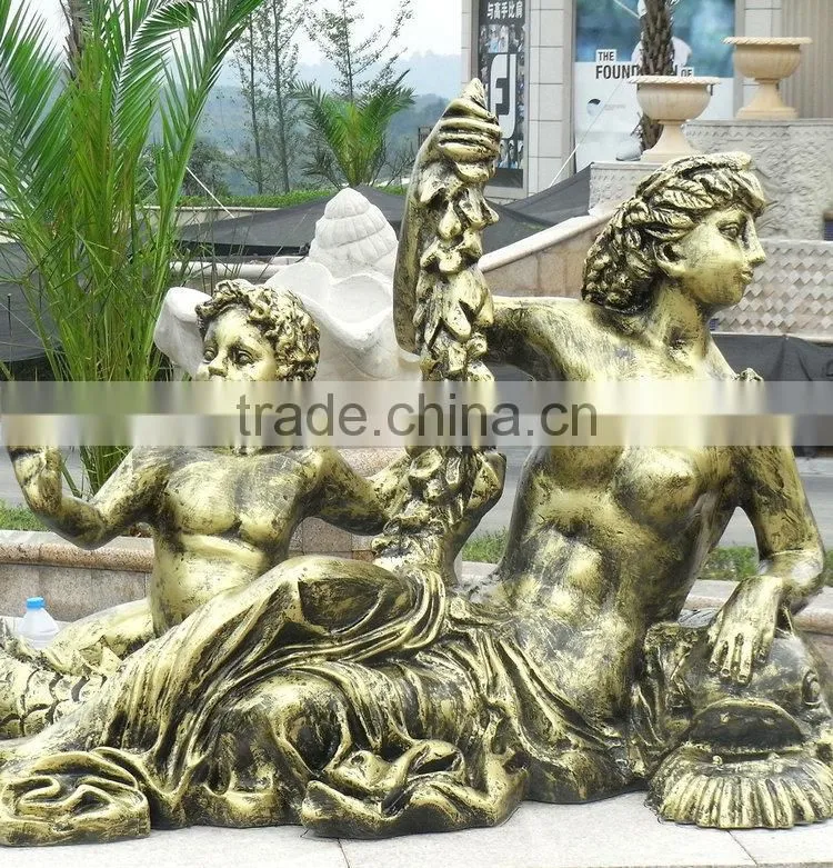 Garden wonmen view statue sculpture